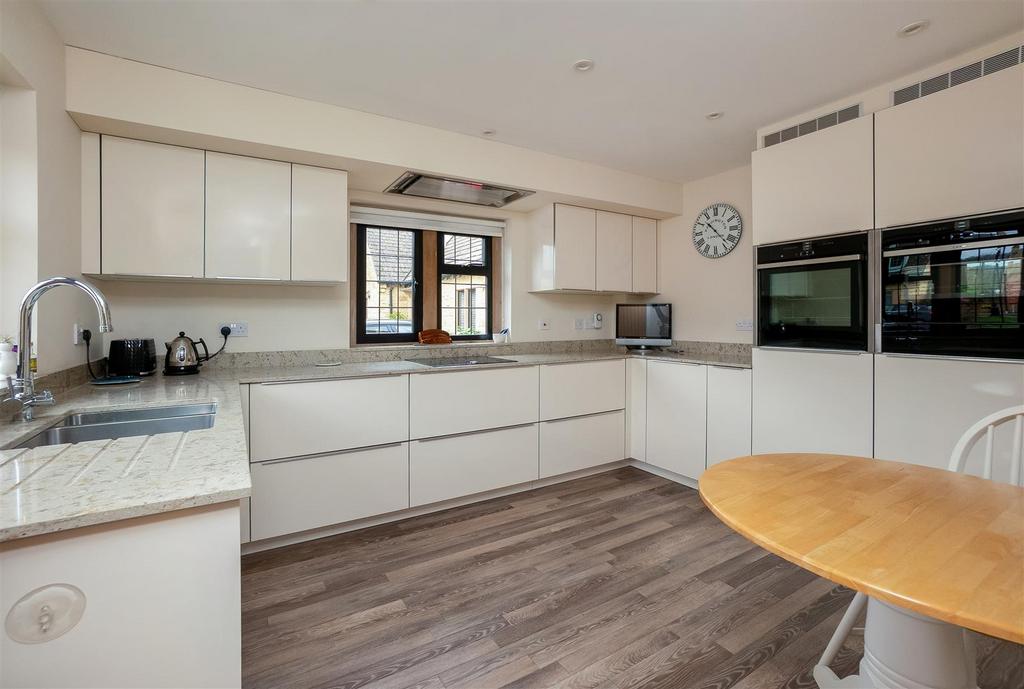 5 Wheatfield Court 2157-7.jpg