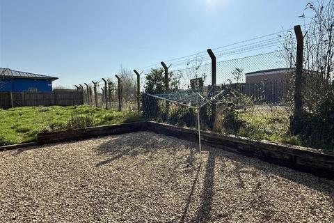undefined, Gipsy Lane, Swindon