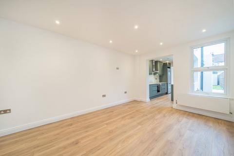 4 bedroom semi-detached house for sale, Oakwood Avenue, Mitcham CR4
