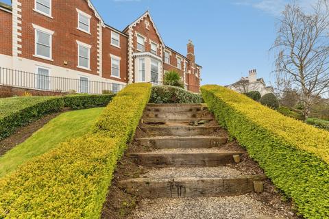 2 bedroom flat for sale, Victoria Crescent, CHESTER, Cheshire, CH4