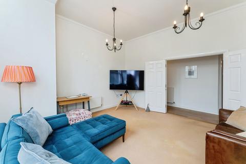 2 bedroom flat for sale, Victoria Crescent, CHESTER, Cheshire, CH4