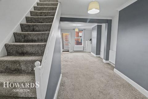 3 bedroom terraced house for sale, Cobholm Road, Great Yarmouth