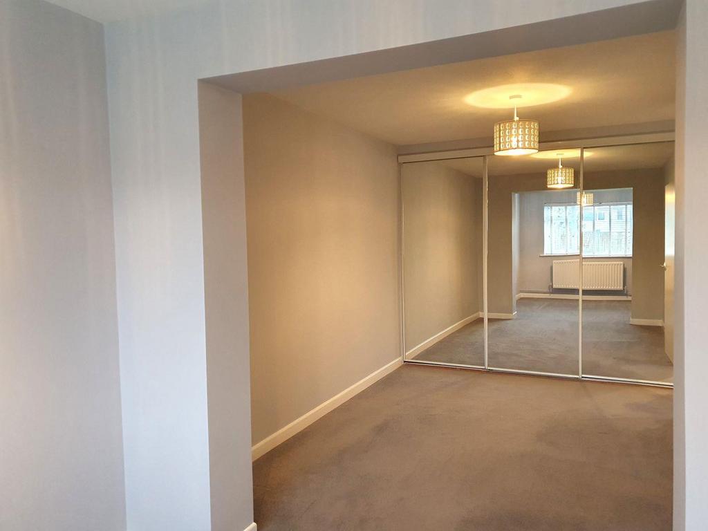 Bedroom 2 dressing area.jpg