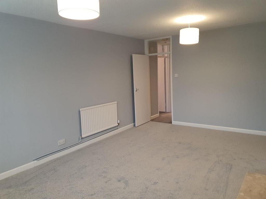 Lounge to bedrooms.jpg