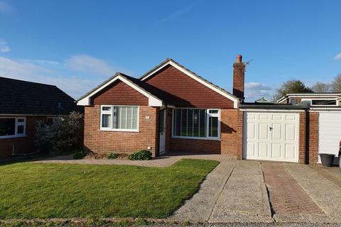 undefined, Kingsclere - 3 bedroom bungalow
