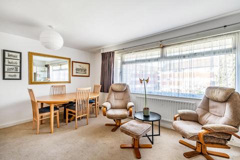 2 bedroom apartment for sale, Master Close, Oxted, Surrey, RH8