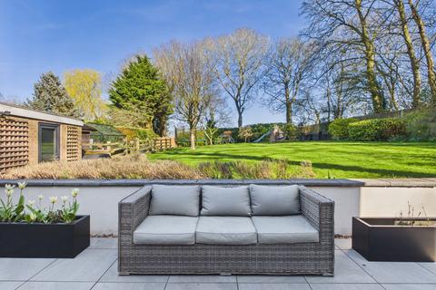 4 bedroom detached house for sale, Spinney Close, Boughton, NN2 8SD