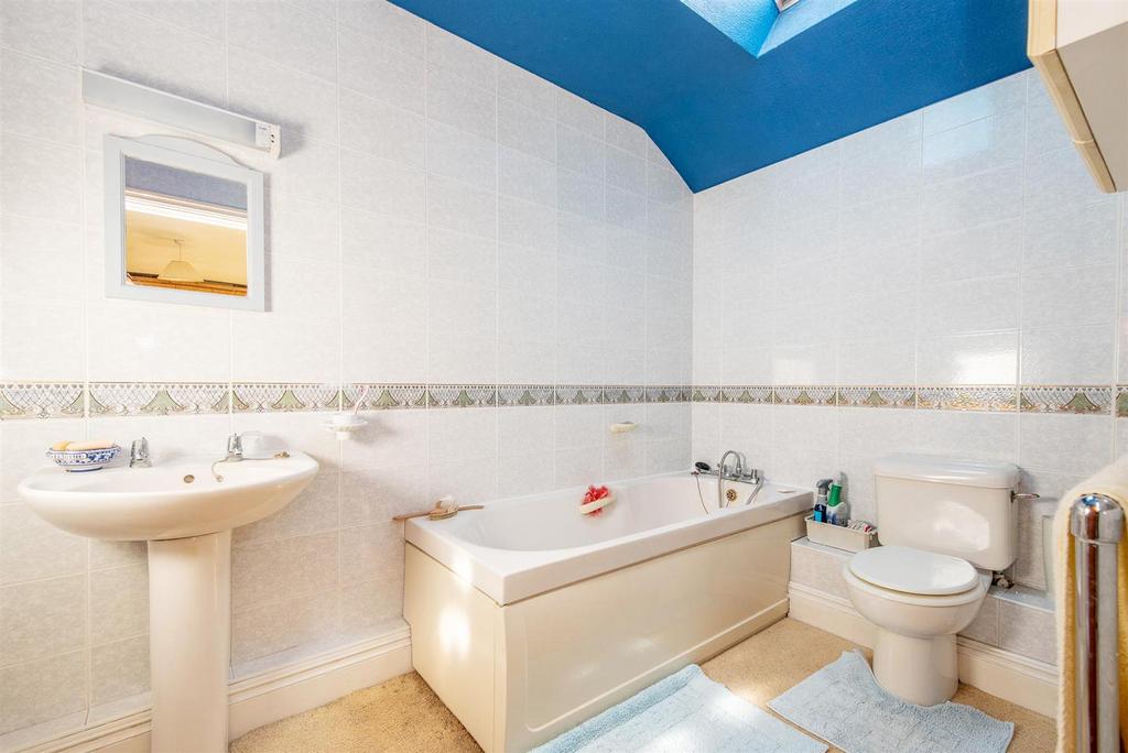 Ensuite