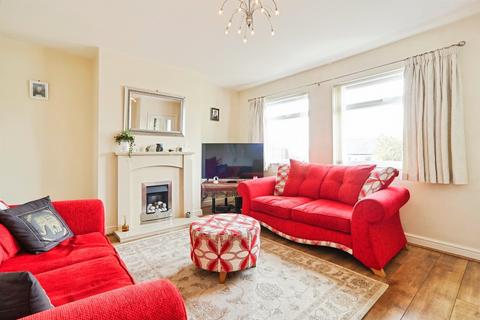 3 bedroom end of terrace house for sale, Canada Terrace, Rawdon, Leeds