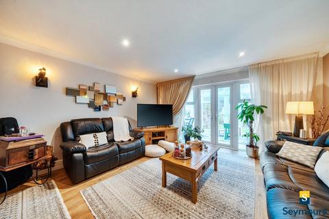 5 bedroom terraced house for sale, Riverside, Surrey GU1