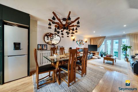 5 bedroom terraced house for sale, Riverside, Surrey GU1