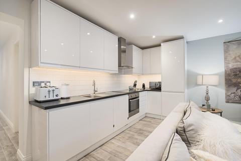 2 bedroom flat to rent, Leinster Square, London, W2