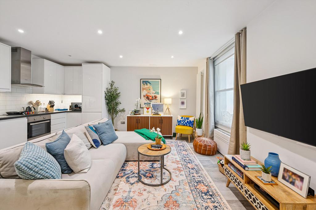 Leinster Square, London, W2 2 bed flat - £3,575 pcm (£825 pw)
