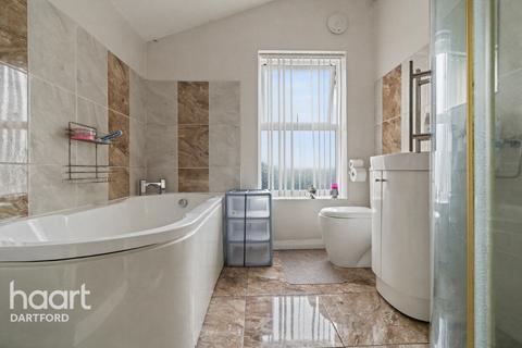 1 bedroom in a house share to rent, Carlisle Road, DARTFORD