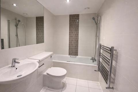 2 bedroom apartment to rent, Old Kent Road, LONDON