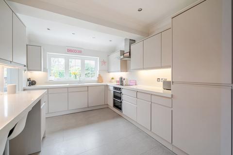 4 bedroom detached house for sale, Evelyn Way, Stoke D'Abernon, Cobham, KT11