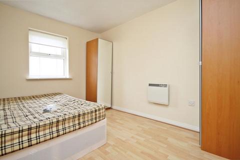 2 bedroom flat to rent, Seattle Close, Great Sankey, WA5