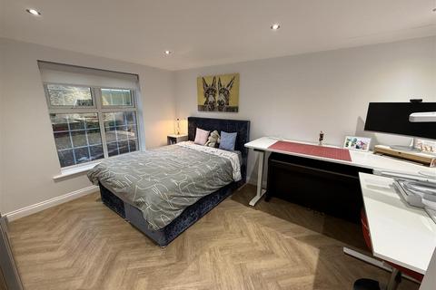 4 bedroom detached bungalow for sale, Abbotts Close, Rochester