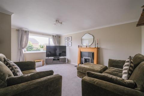 3 bedroom semi-detached house for sale, Foxcroft Drive, Brighouse