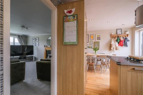 3 bedroom semi-detached house for sale, Foxcroft Drive, Brighouse