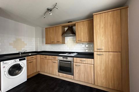 2 bedroom apartment to rent, Canal Quay, Britannia Wharf, Bingley, BD16