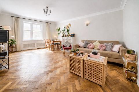 1 bedroom apartment to rent, Portland Place, London W1B
