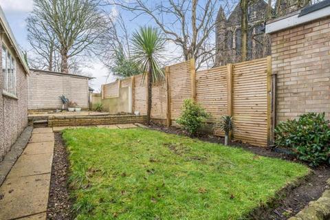 undefined, Hall Park Avenue, Horsforth, Leeds