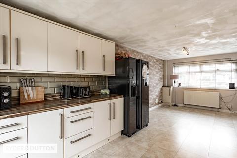 4 bedroom semi-detached house for sale, Ashton Crescent, Chadderton, Oldham, Greater Manchester, OL9