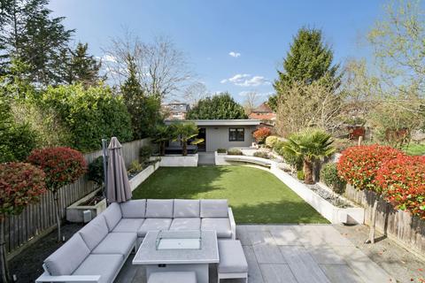 undefined, Newfield Gardens, Marlow, SL7