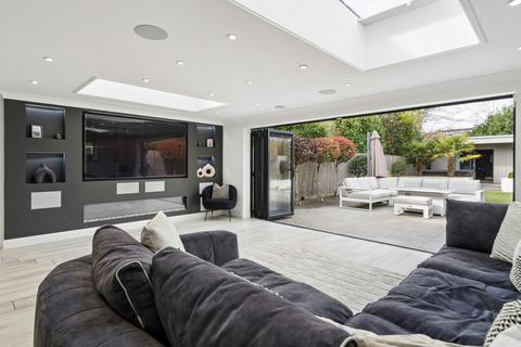 undefined, Newfield Gardens, Marlow, SL7