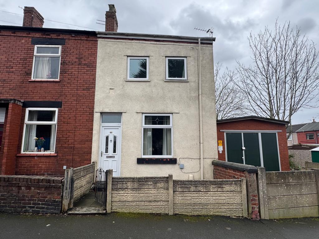 3 bed terraced house for sale Bridgewater Street,