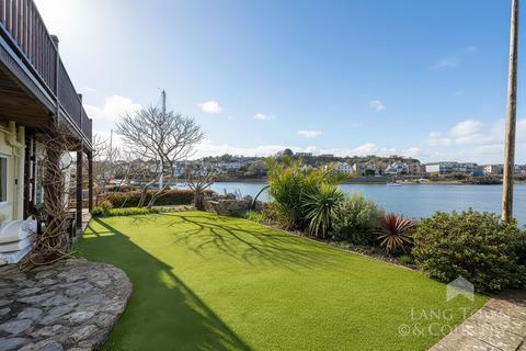 undefined, Yonder Street, Plymouth PL9