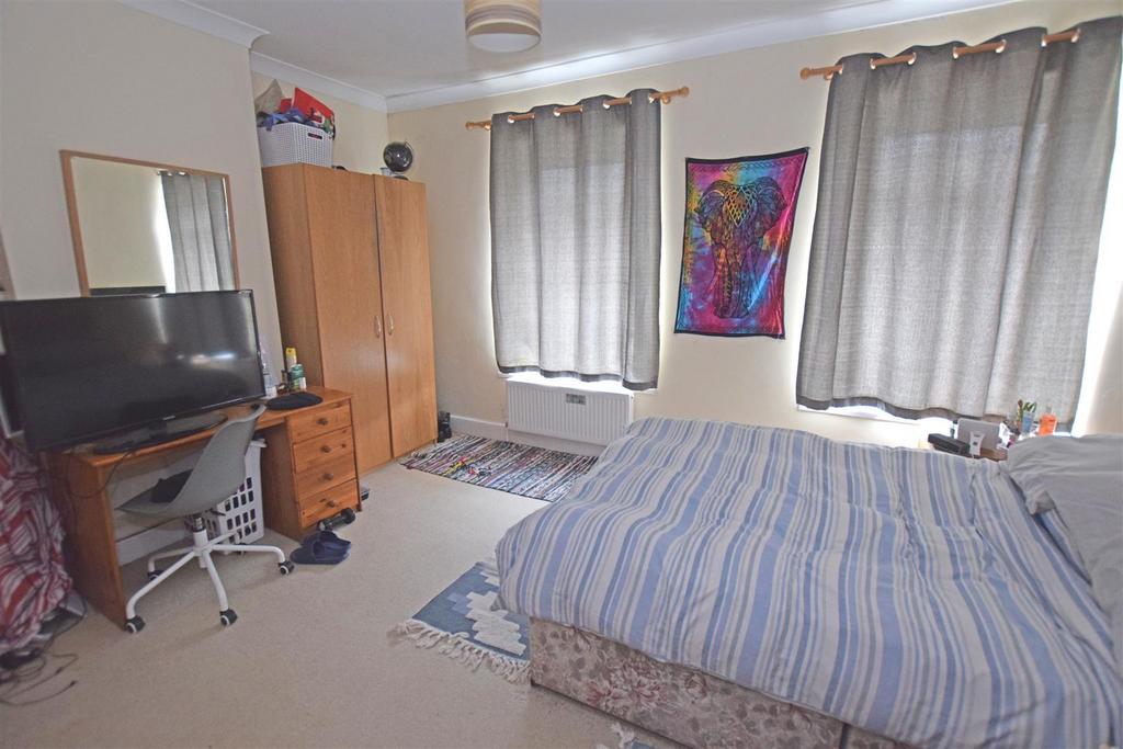 Bedroom2.jpg