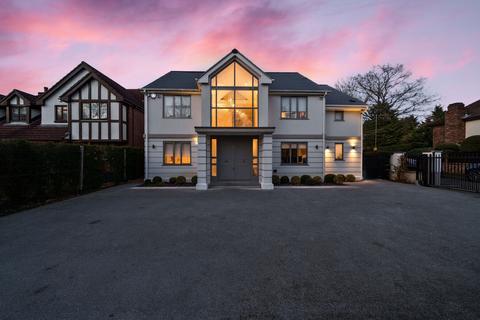 5 bedroom detached house for sale, Leesons Hill, Chislehurst, BR7