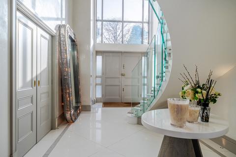 5 bedroom detached house for sale, Leesons Hill, Chislehurst, BR7