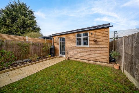 2 bedroom semi-detached house for sale, Sudbury Crescent, Bromley