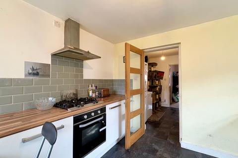 3 bedroom terraced house for sale, Twynyffald Road, Blackwood, NP12