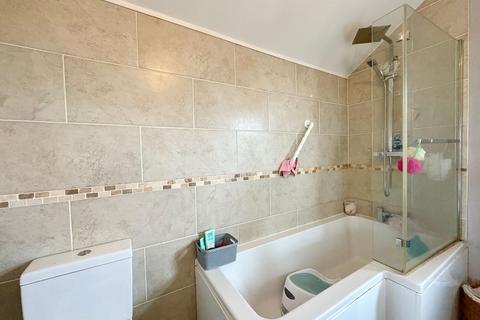 3 bedroom terraced house for sale, Twynyffald Road, Blackwood, NP12
