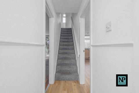 3 bedroom terraced house to rent, Abbey View, Polesworth, B78