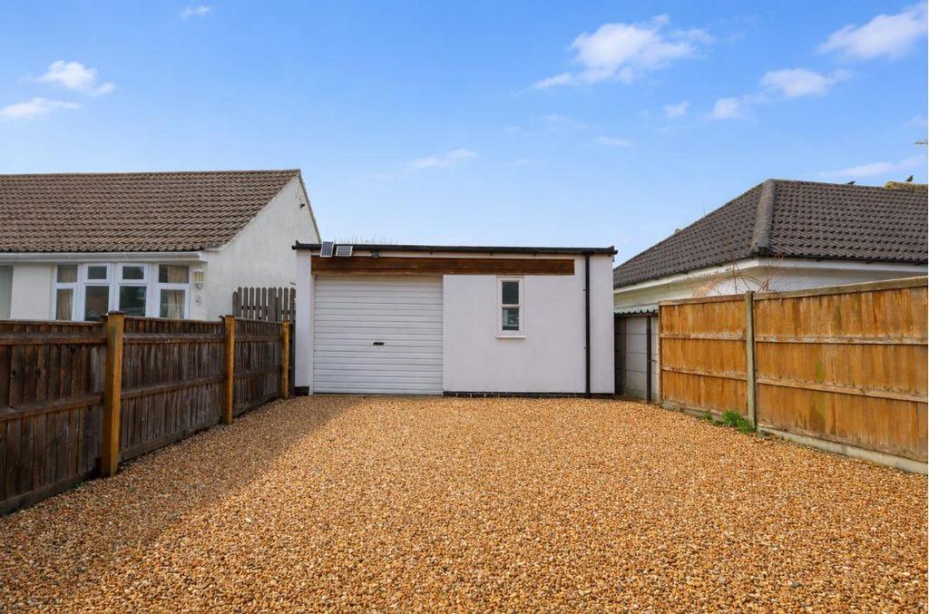 Garage.JPG