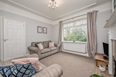 3 bedroom semi-detached house for sale, Whitechapel Road, Cleckheaton, West Yorkshire, BD19