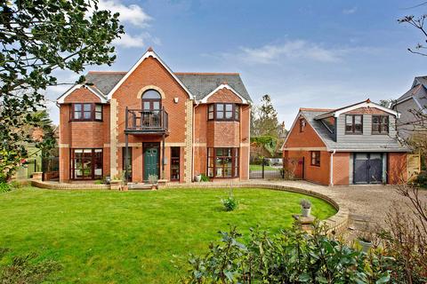 2 bedroom detached house for sale, Portland Avenue, Exmouth, Devon EX8.