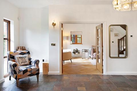 2 bedroom detached house for sale, Portland Avenue, Exmouth, Devon EX8.