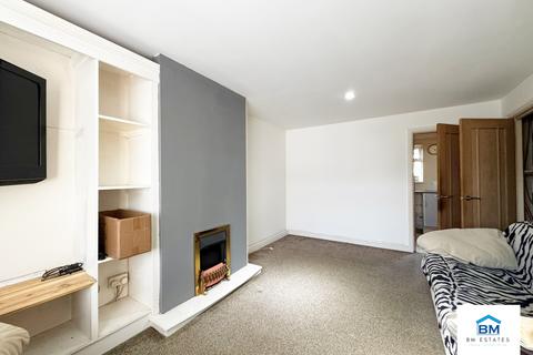 2 bedroom semi-detached house for sale, Julian Road, Leicester LE2