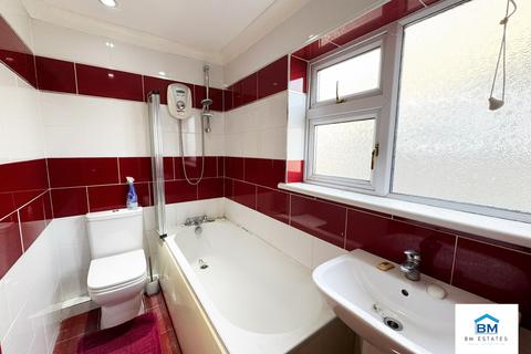 2 bedroom semi-detached house for sale, Julian Road, Leicester LE2