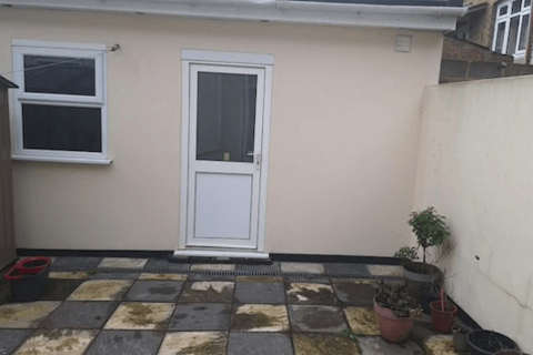 undefined, Chatham, ME4