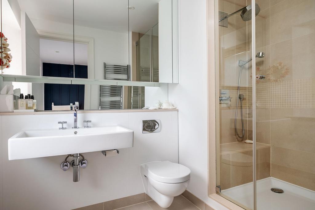 Ensuite Shower Room Bedroom 1 3 Dart Marina,...
