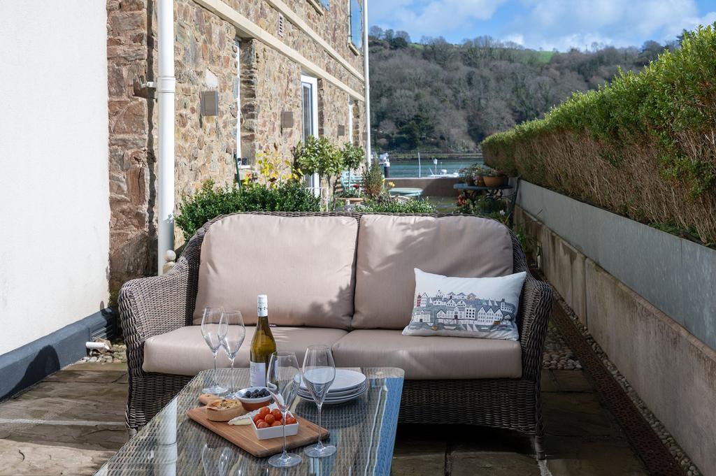Private Terrace 3 Dart Marina, Dartmouth