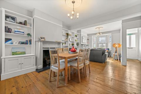 undefined, De Montfort Road Reading RG1