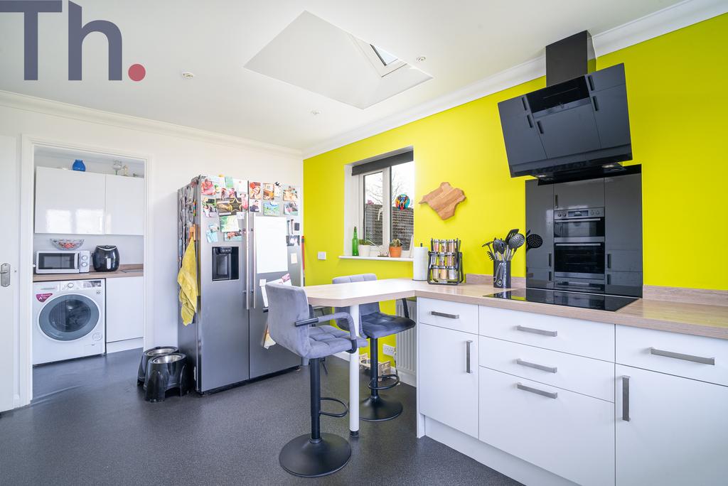 Kitchen/Breakfast Area
